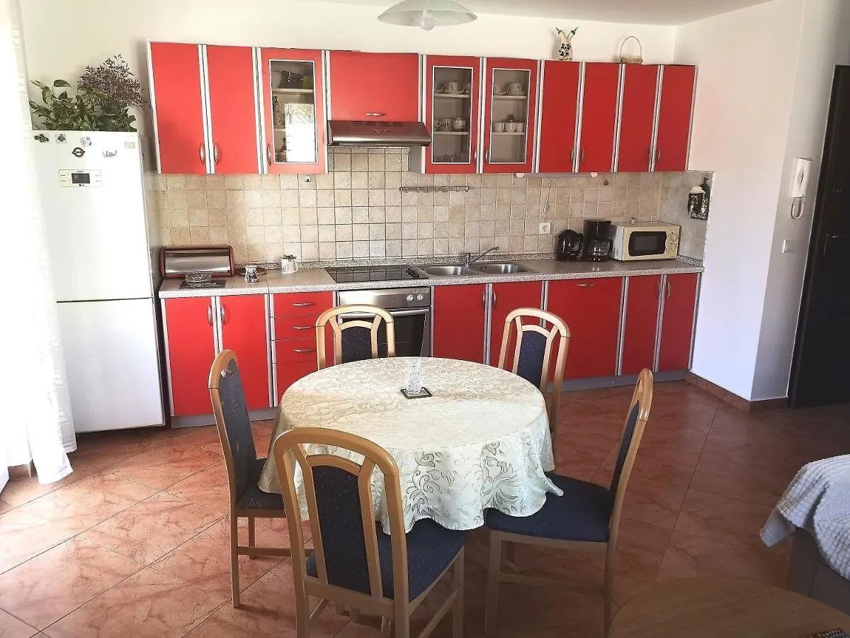 Apartment Vjera Liznjan