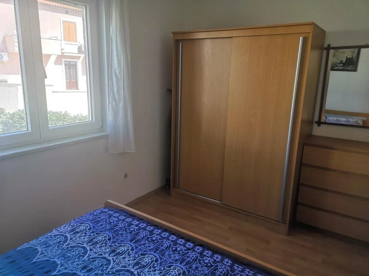 Apartment Vjera Liznjan 0*,  Croatia
